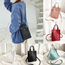 Shoulder Bags Ladies Fashion Hasp Chain Small Square Bag Hand Print Messenger Wallet Designer