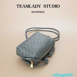 Luxury Leather Bag BottegvVenet Loop Bag Crossbody Teamlady Top Layer Sheepskin Handmade Woven Bag Small Square Bag Mobile Phone Bag Womens C have logo HBMIDH