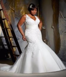 Plus size Vintage Wedding Dresses lace mermaid V neckline belt Bridal Gown modest Bridal Gowns plus size wed dress6680526