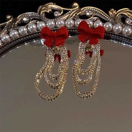 Charm On the Run Princess Red Velvet Bow Earrings for Women Girl Elegant Sparkling Pearl Long Tassel Earrings Christmas Gift240408