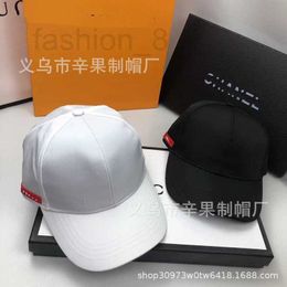 Ball Caps Designer Classic Korean Triangle Baseball Hat British Style Letter Embroidered Duck Tongue Hat Sun Protection and Sunshade Hat 6SN5