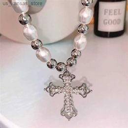 Pendant Necklaces 2022 Fashion Pearl Cross Pendant Necklace Hip Hop Retro Mens Religious Jewellery Boys and Girls Anniversary Party Birthday Gift240408