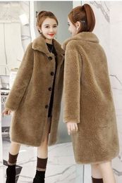 Imitazione pelliccia femminile autunno e inverno Nuova lana di lana di lana di agnello sciolto medio cappotto di shearling di pecore lungo