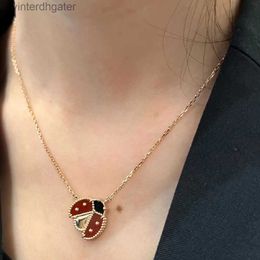 High Version Original 1to1 Brand Necklace v Gold High Edition Vancefe Ladybug High Grade Necklace Women 18k Rose Designer High Quality Necklace