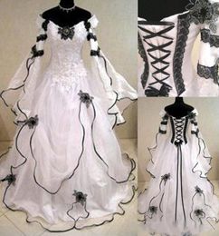 Vintage Plus Size Gothic A Line Wedding Dresses With Long Sleeves Black Lace Corset Back Chapel Train Bridal Gowns For Garden Coun9435699
