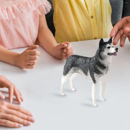 Garden Decorations Husky Dog Statue Home Decor Eduactional Preschool Realistic Figure Toys For Easter Birthday Gift Theme Party Girls Boys