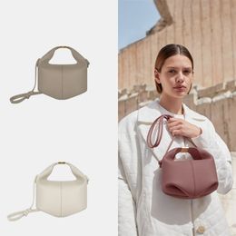 Vintage Women Cross Body Polen Bag Beri Style Shoulder Handbag French Handbags Purse Totes Solid Cowhide Niche Hand Underarm Bag Satchels Hobos Dimple Bags