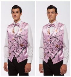 Cheap 2019 Pink Camo Men Vests With Tie Camouflage Groom Groomsman Vest Cheap Satin Custom Formal Wedding Vests Country Groom9597342