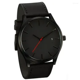 Wristwatches Simple Men Quartz Watch Relogio Masculino Sport Wristwatch Leather Strap Mens Reloj Complete Calendar Watches