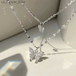 Pendant Necklaces Lats New Sparkling Butterfly Necklace Exquisite Double Layer Edge Chain Jewellery Womens Gift240408