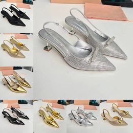 Elegant Low Heel Luxury Design Sandals Women Rhinestone Embellishments Pointed Toe Tips Slingbacks Casual Leather Bow Decorations Party Dress Shoes size35-42