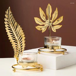 Candle Holders European Style Modern Home Decoration Accessories Yellow Gold Leaf Shaped Holder Restaurant El Living Room Bedroom