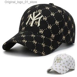 Ball Caps Mens Hat Fashion Letter Embroidered Adjustable Baseball Hat Mens Outdoor Sports Hat High Quality Adult Sun Hat Q240408