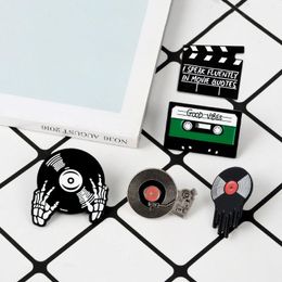 Music Flowing Enamel Pin Custom Vintage Vinyl Record Brooches Badges Lapel pin Shirt Bag Punk Jewelry Gift for Friends