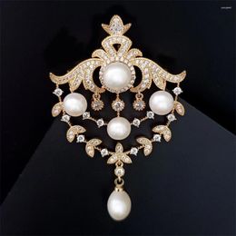 Brooches Elegant Light Luxury Natural Fresh Water Pearl Fringe For Women Dress Coat Designer Brooch Pins Jewelry Accessories