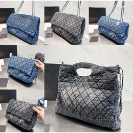 Grey Blue Denim Designer Shoulder Bags High Quality Cowboy Chain Tote Women's Flap Diamond Lattice Wallet Crossbody Classics Clutch M1