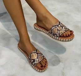 Slippers Women Sandals 2022 Summer New Womens Shoes Outer Wear Hemp Rope Leopard Print Flat Plus Size 43 Zapatillas Muje H240409 CHJH
