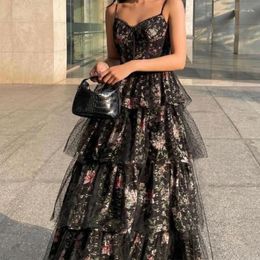 Casual Dresses French Floral Print Layered Cake Sling Women Sexy Elegant Dress Summer Ladies Chic Slit Hem V Neck A-line Party Robe