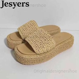 Slippers 2024 Spring Summer Grass Knitted Slippers for Women Hollow Out Flat Thick Sole Sandals Ladies Outdoor Vacation Platform Shoes T240409