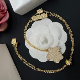 Gold Necklace Mens Designer Jewellery Brand Engraved medus diamond pendant necklace with box Hip hop fashion womens necklaces V chains Bracelet