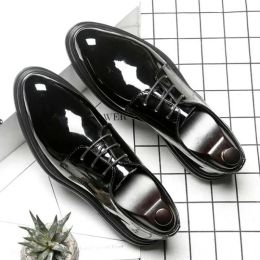 Boots Men Oxfords Shoes Male Formal Shoes Patent Leather Men Brogues Shoes Laceup Bullock Business Dress Lk28