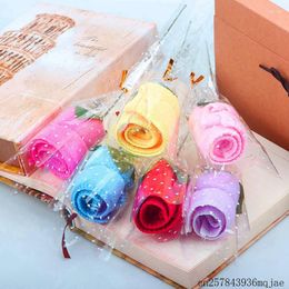 Towel 100pcs Rose Flower Cake Microfiber Fabric Hand Towels Wedding Gift Size 20 20cm