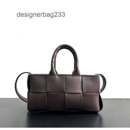 Simple New Womens Arco Tote Totes Woven Commuter Designer Small Bag Large Capacity bottegss Leather Bags Handbag Venetass Texture 2024 Handbags GKFH