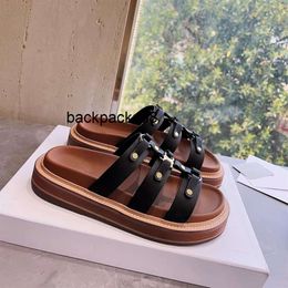 Women Summer Slide c Arch for Slippers Triumphal Womens Spring 2024 New Three Belt Riveted Open Toe Thick Sole Straight Line Outer Wear Genuine Leather GZWZ