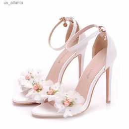 Dress Shoes Crystal Queen Sweet White Flower Sexy Wedding Women Lacing Ankle Strap Peep Toe High Heels Floral Sandals H240409