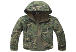 Mens Gear Skin Hooded Soft Shell Tactical Military Quality Jacket Men Waterproof Winter Fleece Coat Army Mountain Camouflage Jackets2364144