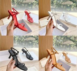 Designer The Row Rai Leather Band Sandals Bare Sandals Women High High Elegant Straps Kitten Tambie Slide Slide Testa di Mashi