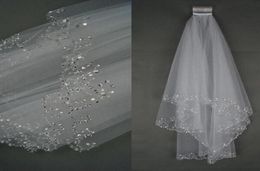 White Ivory Two Layer Bridal Wedding Veil Sequins Tulle Beaded Edge Bridal Veil Hair Accessories With Comb3022371