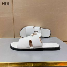 Home Mens Sandals Versatile New Cowhide Fashion Beach Slippers Price