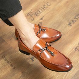 Plus Size Casual Slip-on Tassel Loafers High Quality Men's Driving Moccasins Soft Comfortable Flat Men Business Shoes