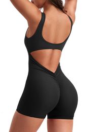 2024 Spring and Summer Womens Slim Hip Lifting One-piece Shorts Sexy Backless Sports Yoga Clothing 240320