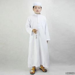 Boy Muslim Robe Polyester Comfortable Juba Tobe Islamic Traditional Dress Embroidered Gown Robe White Ramadan Prayer Dress 240328