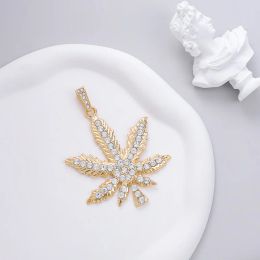 New 2024 Gold Silver Plated Small Weed Herb Charm Necklace Maple Leaf Pendant Necklace Hip Hop Jewellery Wholesale