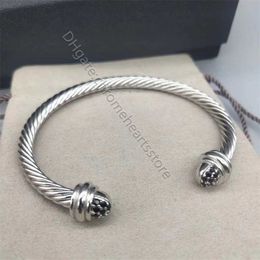 Luxury Designer Bracelets 5MM 4MM thick Twisted Pearl Head Women Fashion Bracelet Versatile Twist Jewellery Platinum Plated Wedding Gifts Bangle CK8S