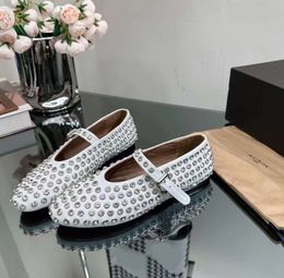 Womens flat dress Designer Womens round toe Rhinestone Boat shoes Luxury leather riveted buckle Mary Jane shoes comfortable ballet gw