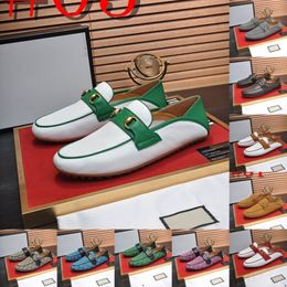 40Model Frühlings Sommer Heiße Verkaufen luxuriöser Moccasins Männer hochwertige echte Lederdesigner-Ladungsschuhe Männer Flats Leichte Fahrschuhe Größe 38-46