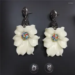 Dangle Earrings Vintage Jewellery Flower Natural Beige Resin Blossom Charm With Water Drop Stone Top Earring For Women Wedding Party