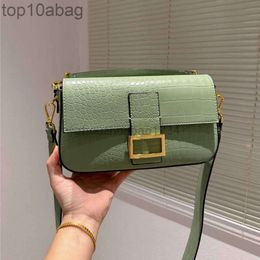 fendig bags f bag FF Bag Evening baguette bag luxuries designer women Underarm leather handbags Square lady shopping messenger purse 230218 DK2S fendidesigner