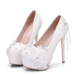 Dress Shoes Crystal Queen Single Rhinestone Women Pumps White Lace Flower Tassels High-Heeled Platform Pearl Wedding H240409 NPBL