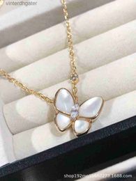 Top Luxury Fine Women Designer Necklace Thick Gold Butterfly Necklace Female White Fritillaria Plated with 18k Rose Gold Four Designer High Quality Choker Necklace