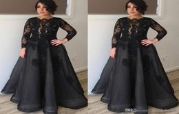 Modest Black Mother Of the Bride Dresses Long Sleeves Lace Wedding Guest Gowns Appliques Scoop Neck Mother Formal Evening Dress Pa2930545