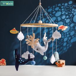 Baby Marine Animal Felt Bed Bell Rattle Set born for Crib Wood Mobile Carousel Cot Musical Toy Gift 240409