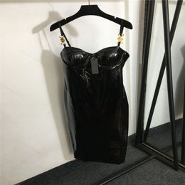 24SS New Women Sexy Dress Shirt Fitted Strap Designer Dress Designer Crop Tops Tank Dress High End Elasticity Metal Button A-Line Sexy Slim Camisole Tee Long Dress