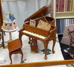 1:12 Dollhouse European Furniture Decorative Classical Wooden Cabinet Sofa Furniture Mini Embroidered Frame Grand Piano BJD