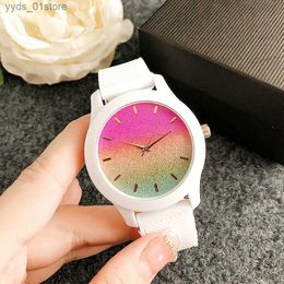 Women's Watches Fashion Full Brand Wrist es Men Women Ladies Unisex Crocodile Style Quartz Casual Sile Band Clock LA15 L46