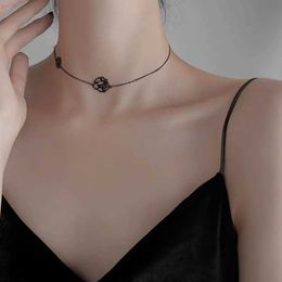 Pendant Necklaces Korean Camellia Necklace Gothic Black Rose Short Necklace Party Beauty Accessories Jewellery GiftsQ